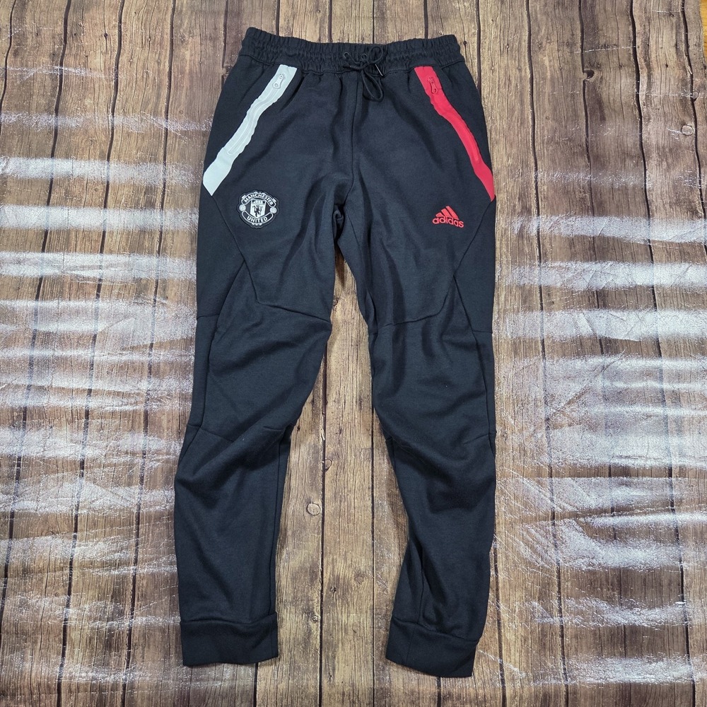 Adidas Manchester United Travel Pants Mens M Black Joggers Blokecore Athleisure